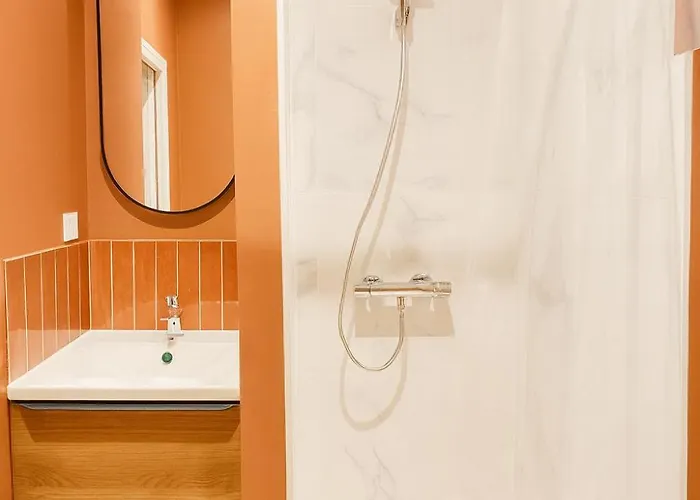 Charmants Et Lumineux