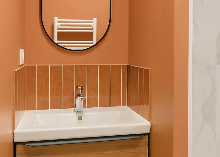 Charmants Et Lumineux